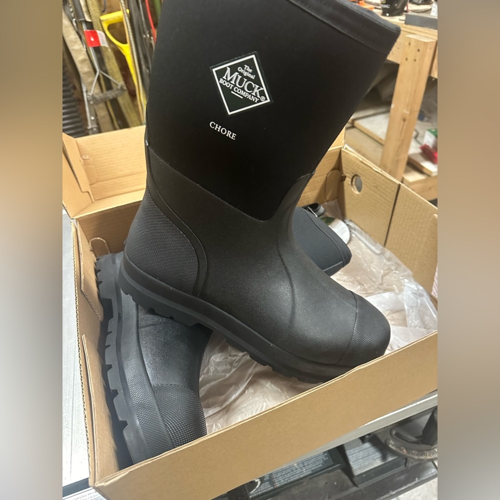 Muck boots chore steel toe size 13